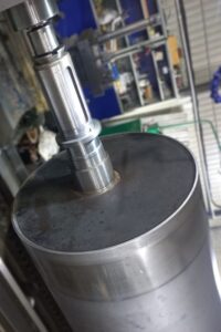 Восстановление посадочных мест подшипника и шпонок вала