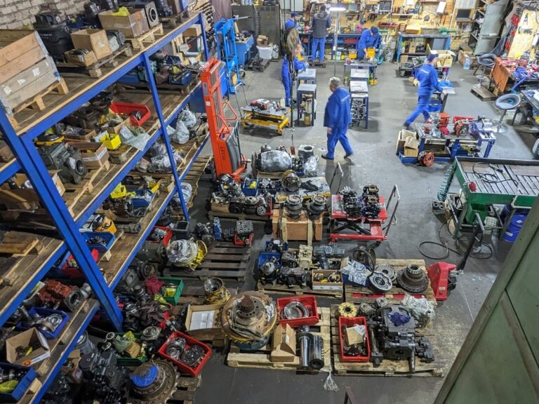 Производственный участок по ремонту гидронасосов и гидромоторов СДМ Гидравлика