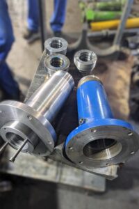 Ремонт гидроцилиндров термопластавтомата